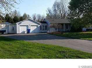 819 Boston Rd, Ontario, NY 14519