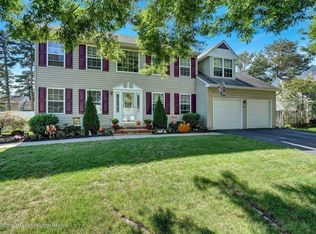 2016 Longewood Ln, Toms River, NJ