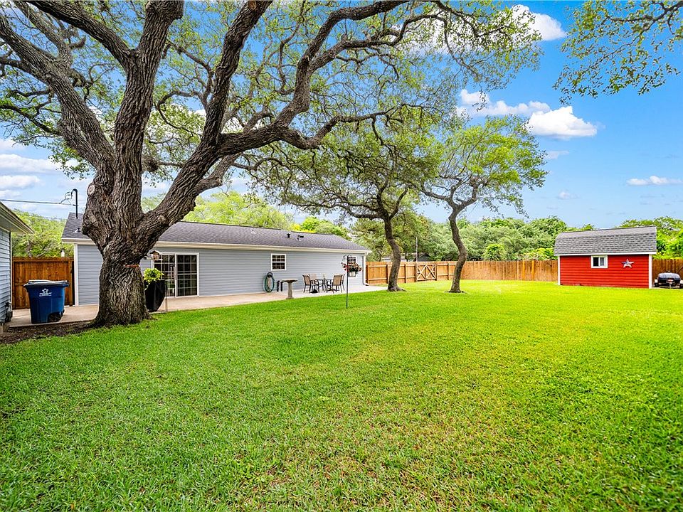 2175 6th St, Ingleside, TX 78362 | Zillow