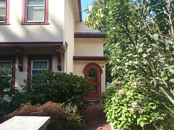 296 Tappan St, Brookline, MA 02445