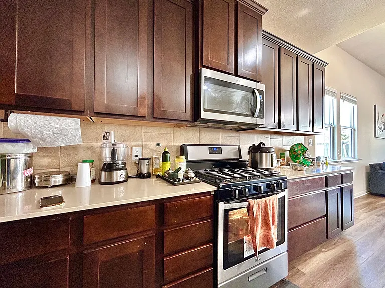 445 Arrowhead Vine St — Photo 12