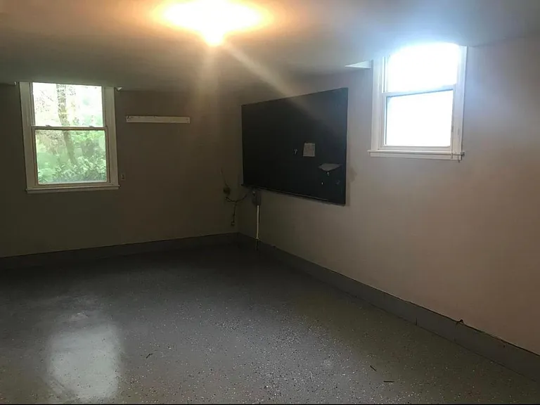 2232 S Berrys Chapel Rd — Photo 6
