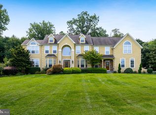 106 Hunters Run, Swedesboro, NJ 08085