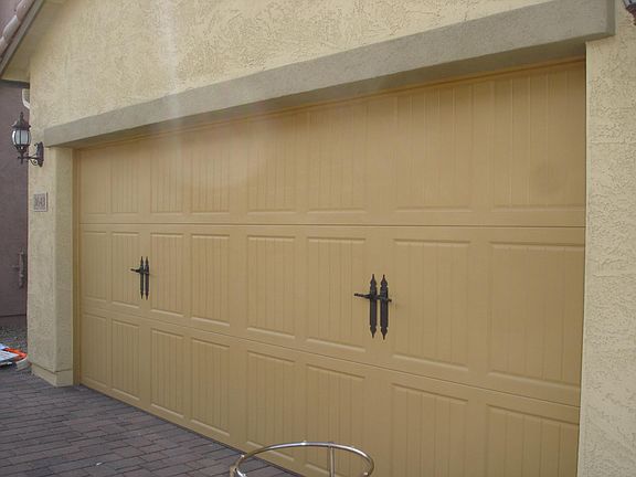 4th image of 3463 E Zachary Dr