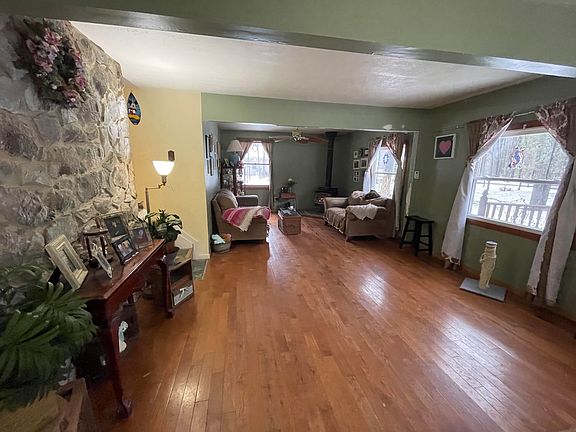 3rd image of 1155 Goldenrod Dr