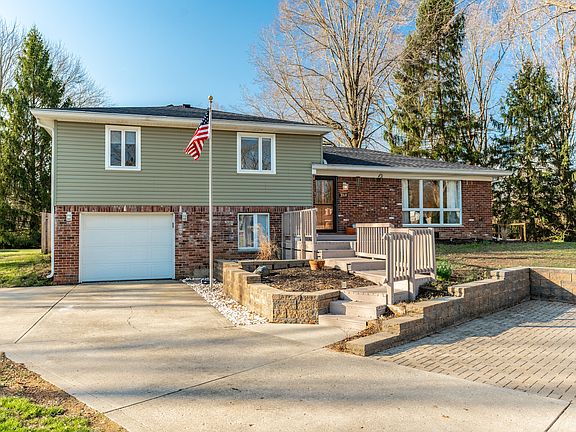 4th image of 3518 Woodale Rd