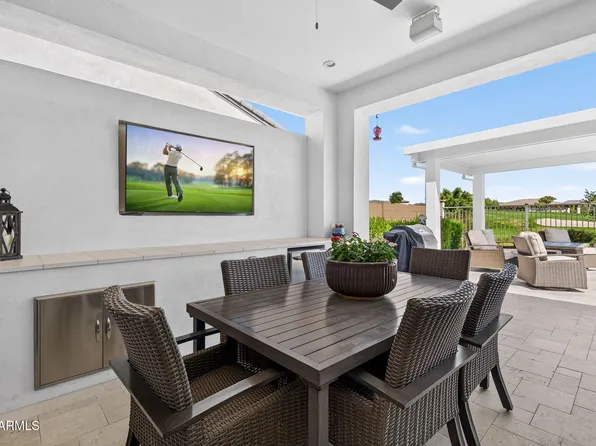 17482 W CRAWFORDSVILLE Drive, Surprise, AZ 85388