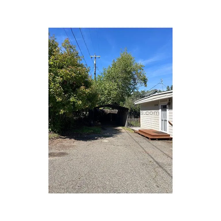 Building Photo - 2915 Jacquier Rd