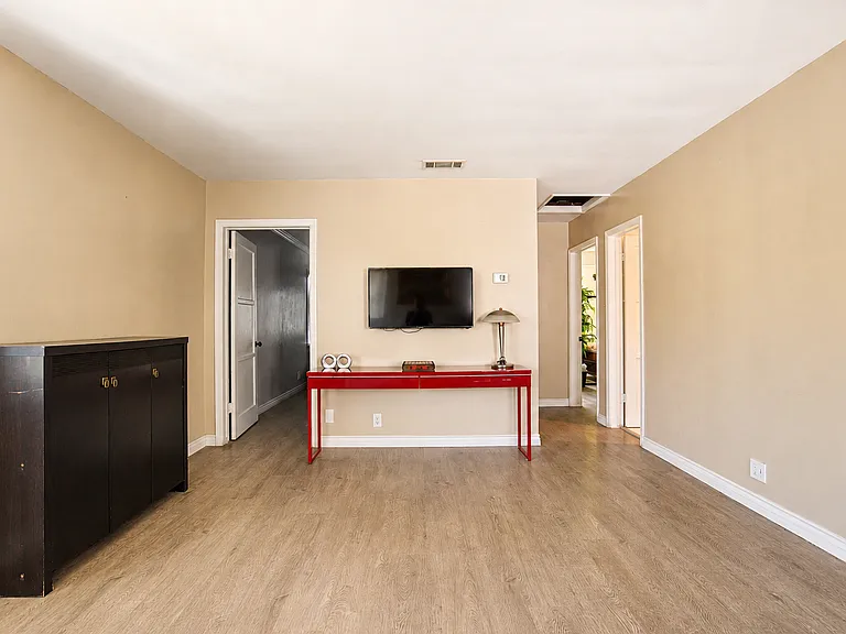 5703 Golden West Ave — Photo 8