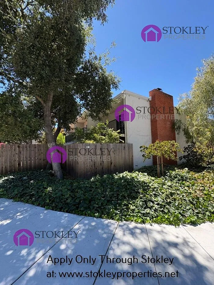 2 bed, 1.0 bath, 958 sqft, $2,395 — Photo 2