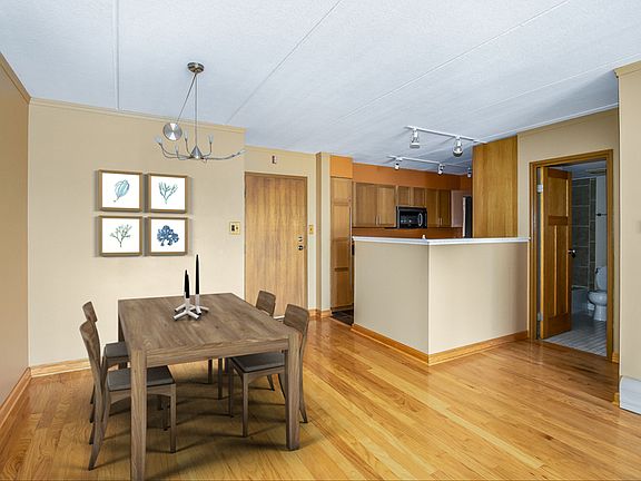 5th image of 5125 Blodgett Ave APT 513