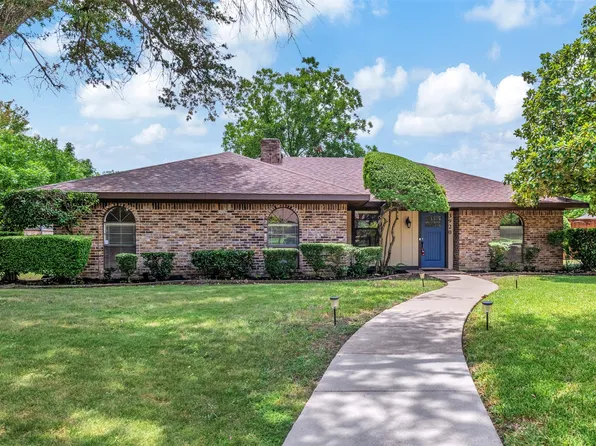 3920 Los Robles Dr, Plano, TX 75074