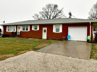 9366 Oak Grove Rd, Newburgh, IN 47630