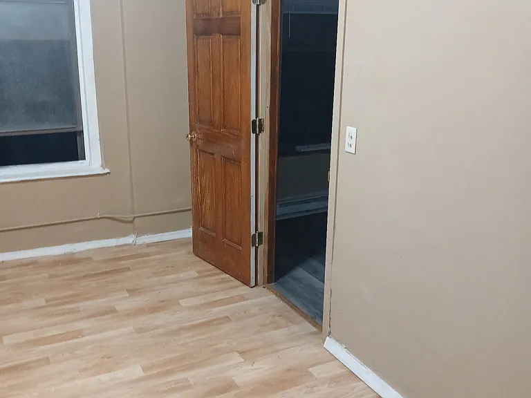 876 Payne Ave #21 — Photo 3