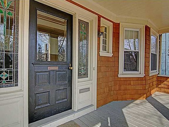 2nd image of 262 President Ave #262