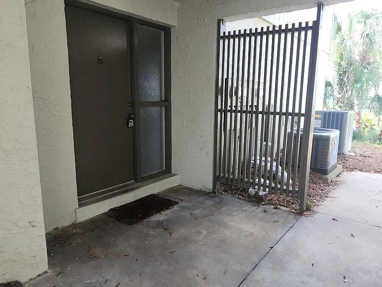 27 Veronese Ct — Photo 15