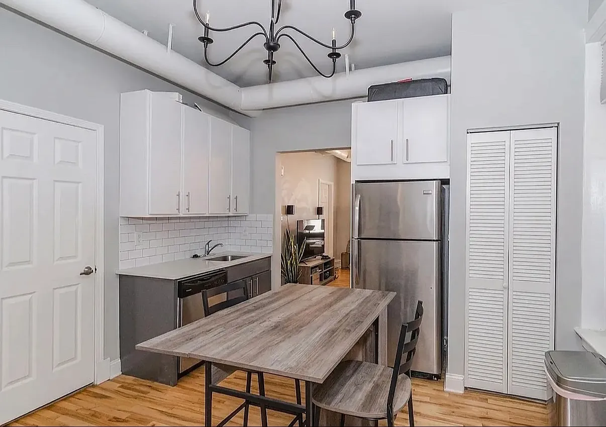 1 bed, 780 sqft, $2,195 — Photo 2