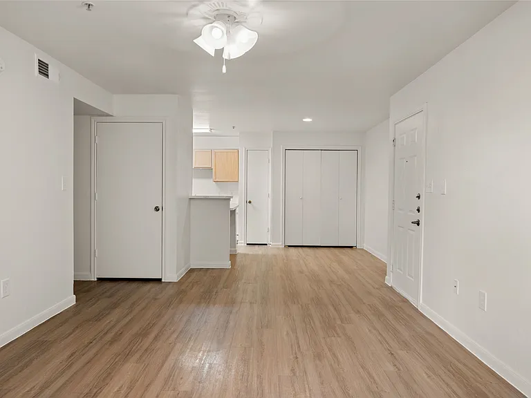 Entry, Living Room & Dining Room - C1 Floorplan Entry, Living Room & Dining Room - C1 Floorplan