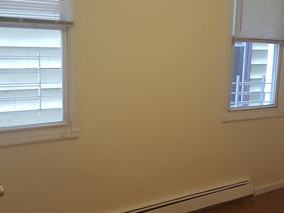 1st bedroom