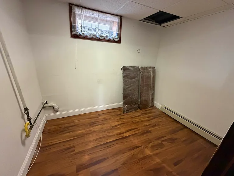 154-70 11th Ave #1 — Photo 9