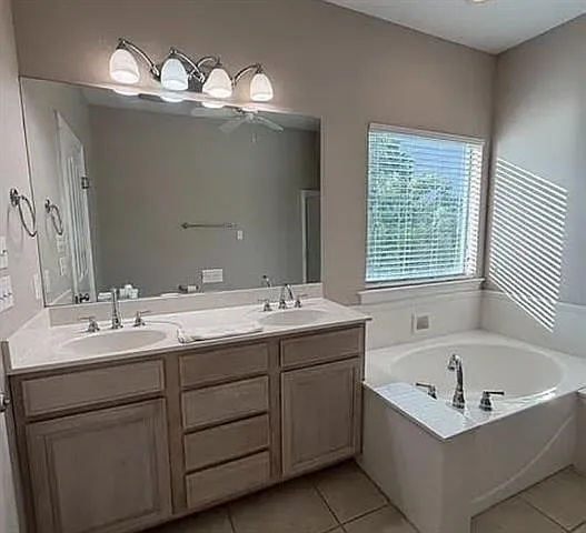 130 Northshore Cir #B — Photo 18