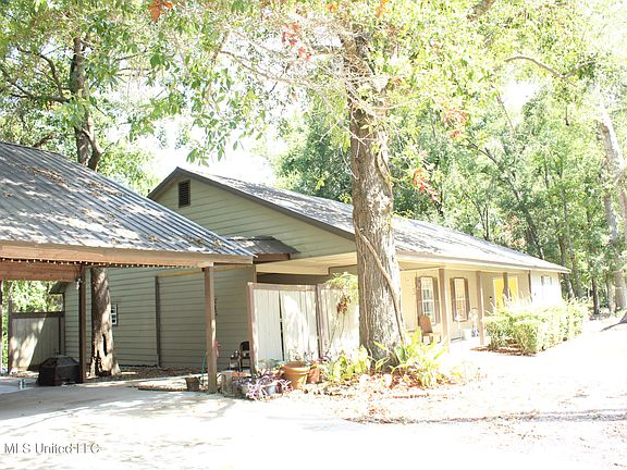 3rd image of 1533 Albacore Dr
