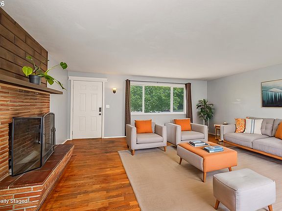 2nd image of 260 35th St