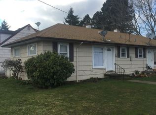 12107 SE Market St, Portland, OR 97216