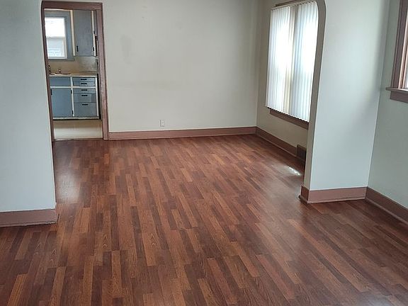 3rd image of 1825 & 1827 Mill St #1825