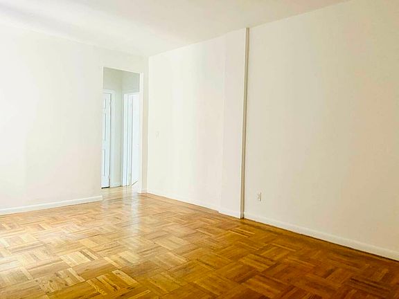 2nd image of 2085 Morris Ave #B2