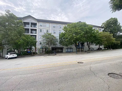 2002 Greene St Photo 1