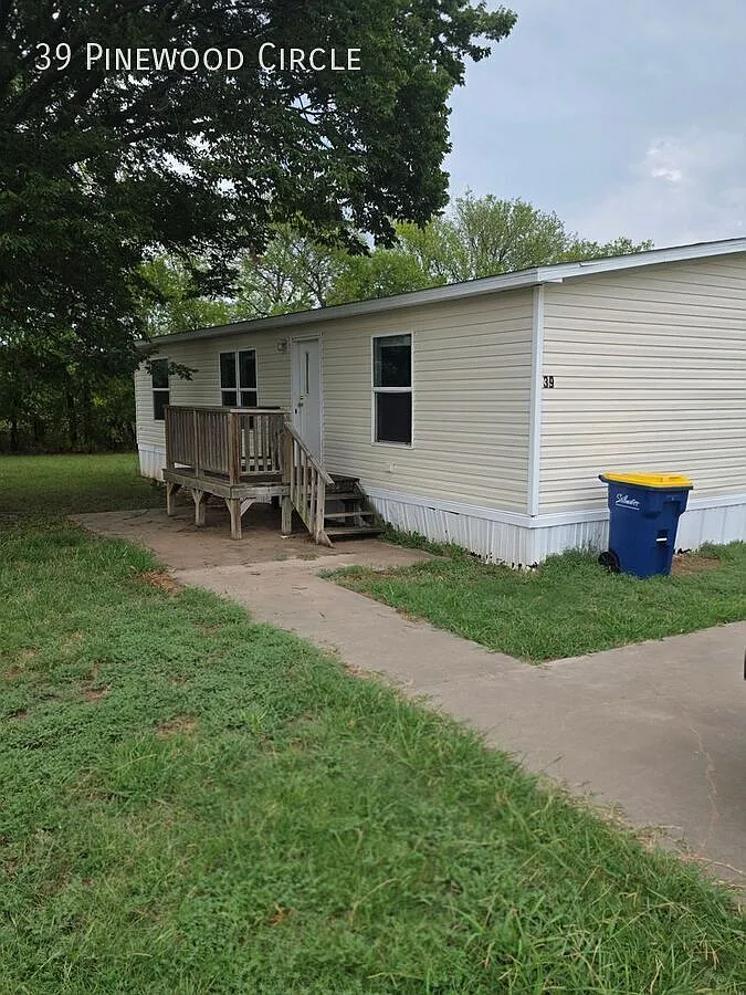 Schedule a showing today! — Photo 1
