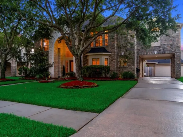 14011 Windy Stream Ln, Houston, TX 77044