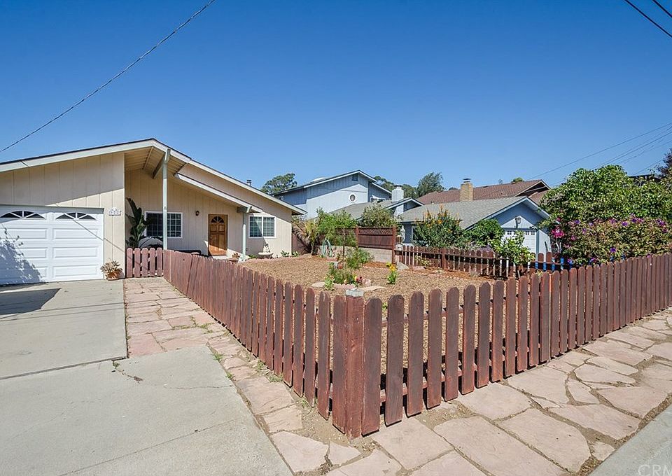 1st image of 372 Woodland Dr
