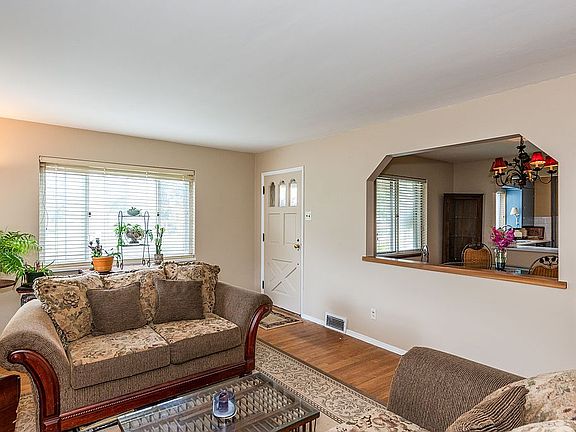 5th image of 116 Canterbury Dr