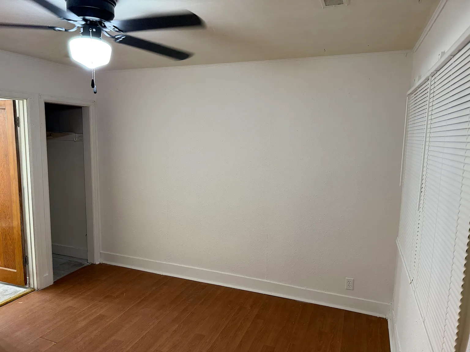Studio, $625 — Photo 2