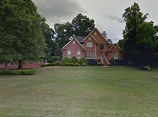 401 Heatherwood Forest Cir, Birmingham, AL 35244