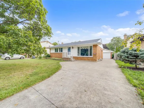 1044 Marjorie Dr, Windsor, ON N8S 4A3