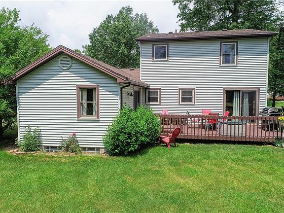 5th image of 2604 Black Oak Dr