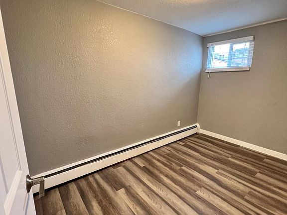 4th image of 825 12th St Unit 6