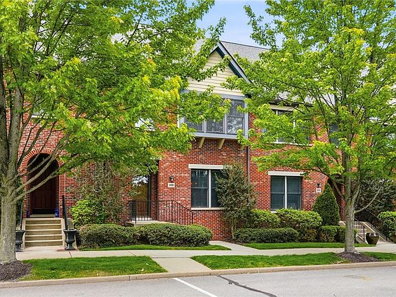 2nd image of 208 Linehan Pl