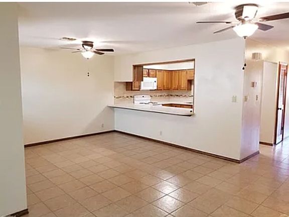 3rd image of 5407 Palm Valley Dr N