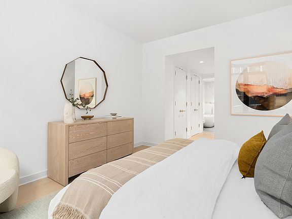 3rd image of 128 W 23rd St