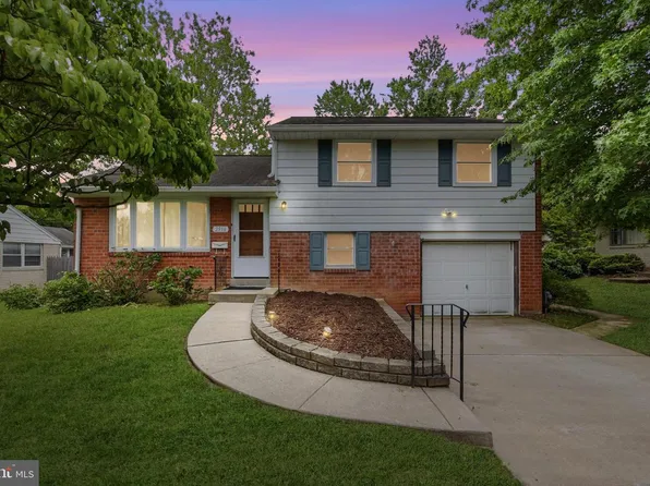 2916 Larkspur Ln, Secane, PA 19018