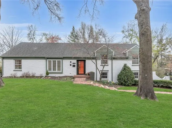 3300 W 97th Pl, Leawood, KS 66206