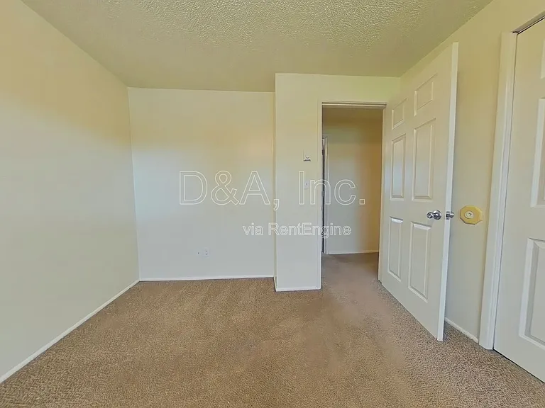 2014 S Main St #5 — Photo 11