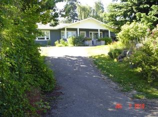 353 Morrill Pl NE, Bainbridge Island, WA 98110