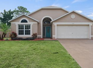 1686 Paisley St NW, Palm Bay, FL 32907