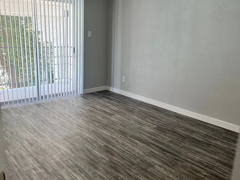 Serenity Apartments — Photo 31