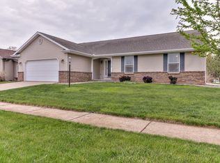 1710 E Marc Trl, Urbana, IL 61802